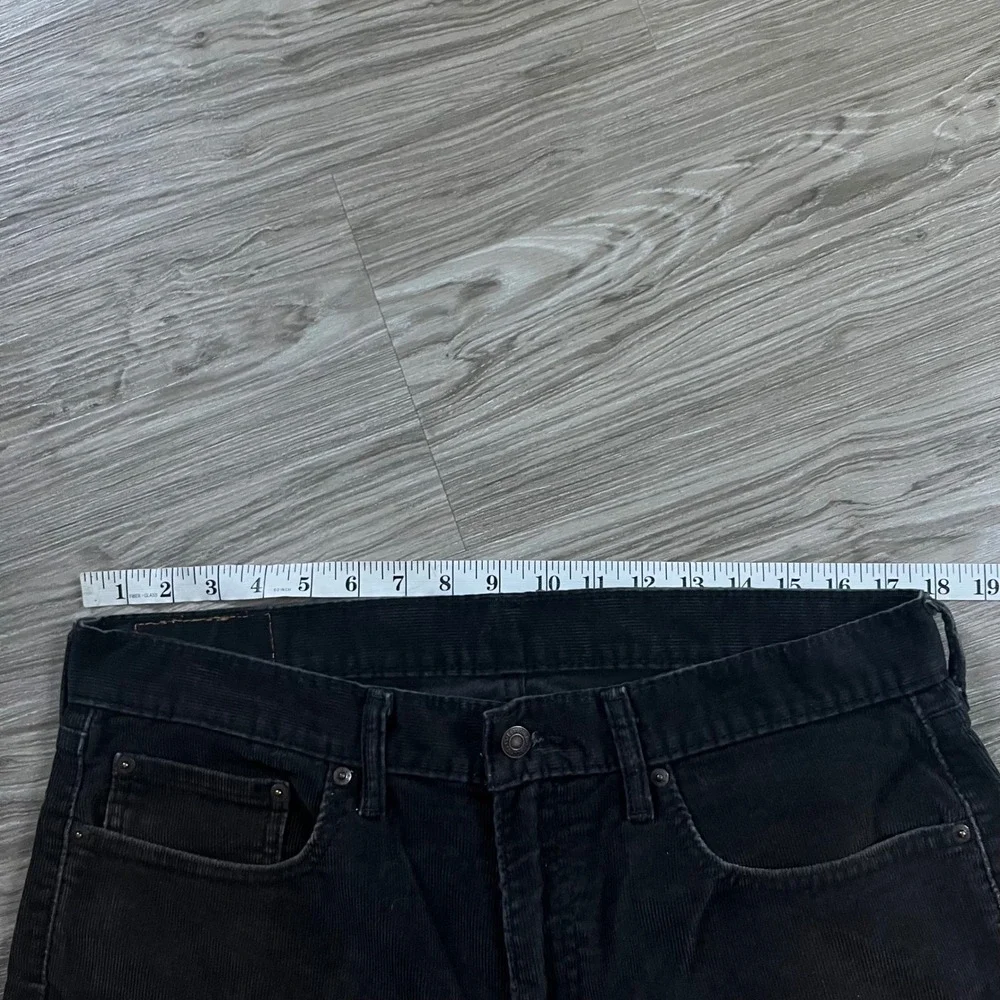 Levis 559 Relaxed Straight Corduroy Pants Mens 34x32 Black 00559-0313